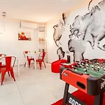 La 88 Boutique
